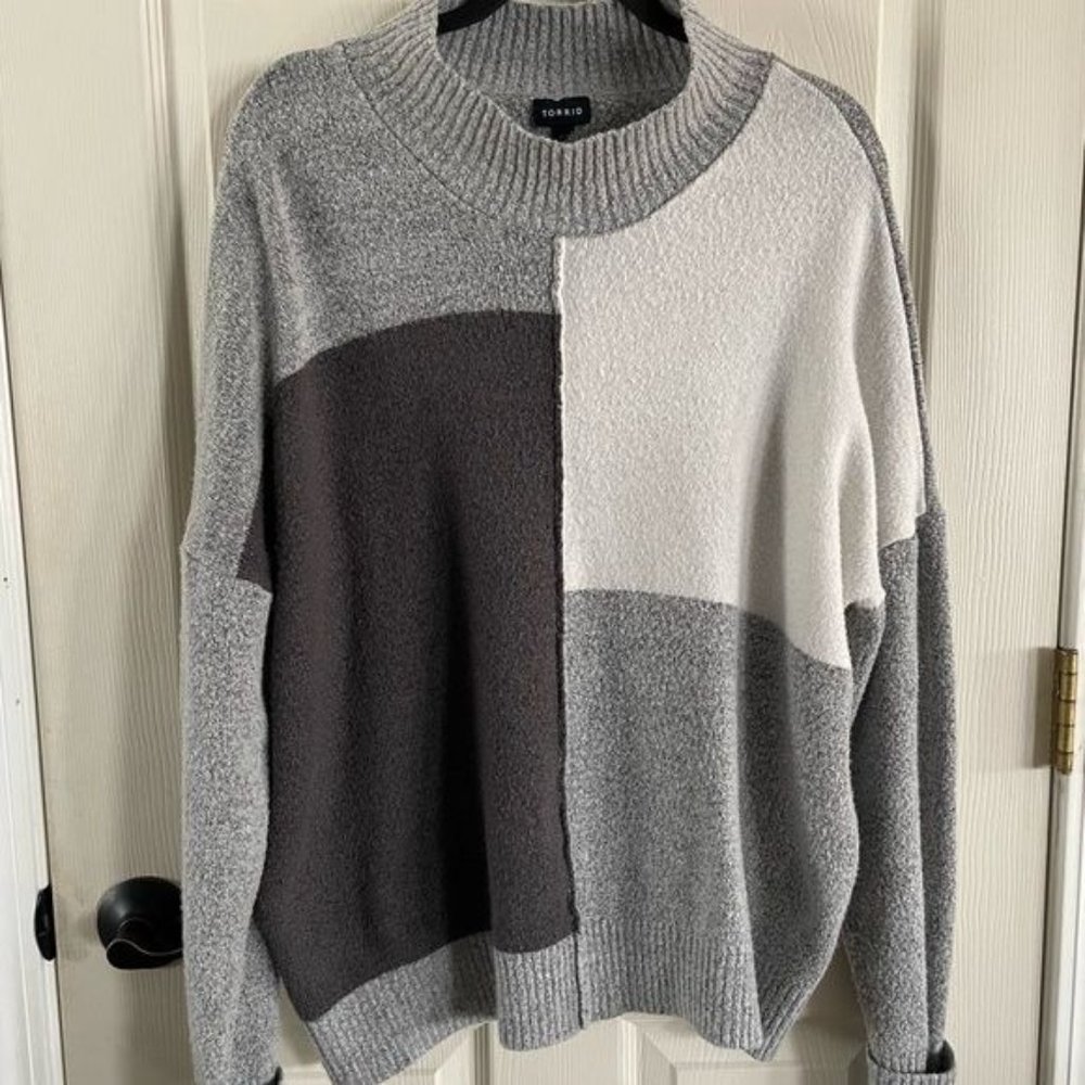 Torrid Size 2x Gray Color Block Sweater - image 2